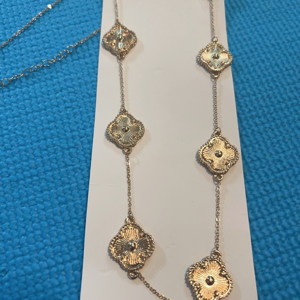 SHEIN Gold Clover Necklace Delicate Filigree Design